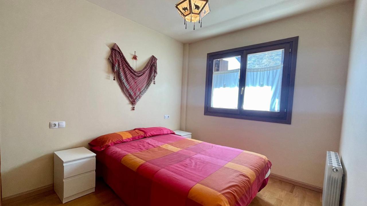 Apartmán L11 - Bajo Con Jardin En Linsoles - Villmor Anciles Exteriér fotografie